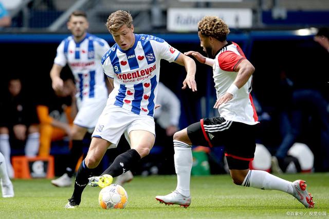 包含足总杯倒计时；阿贾克斯冲刺阶段止住颓势；细节引发关注；悬念犹存；控场能力受关注的词条-爱游戏体育下载