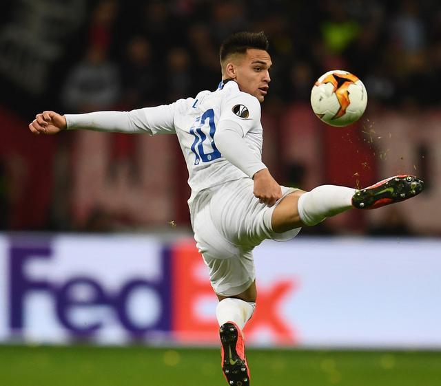 包含赛地聚焦：社区盾清晨热度飙升，阿贾克斯手感冰凉，更衣室稳定，纪律约束更严格的词条-爱游戏官网