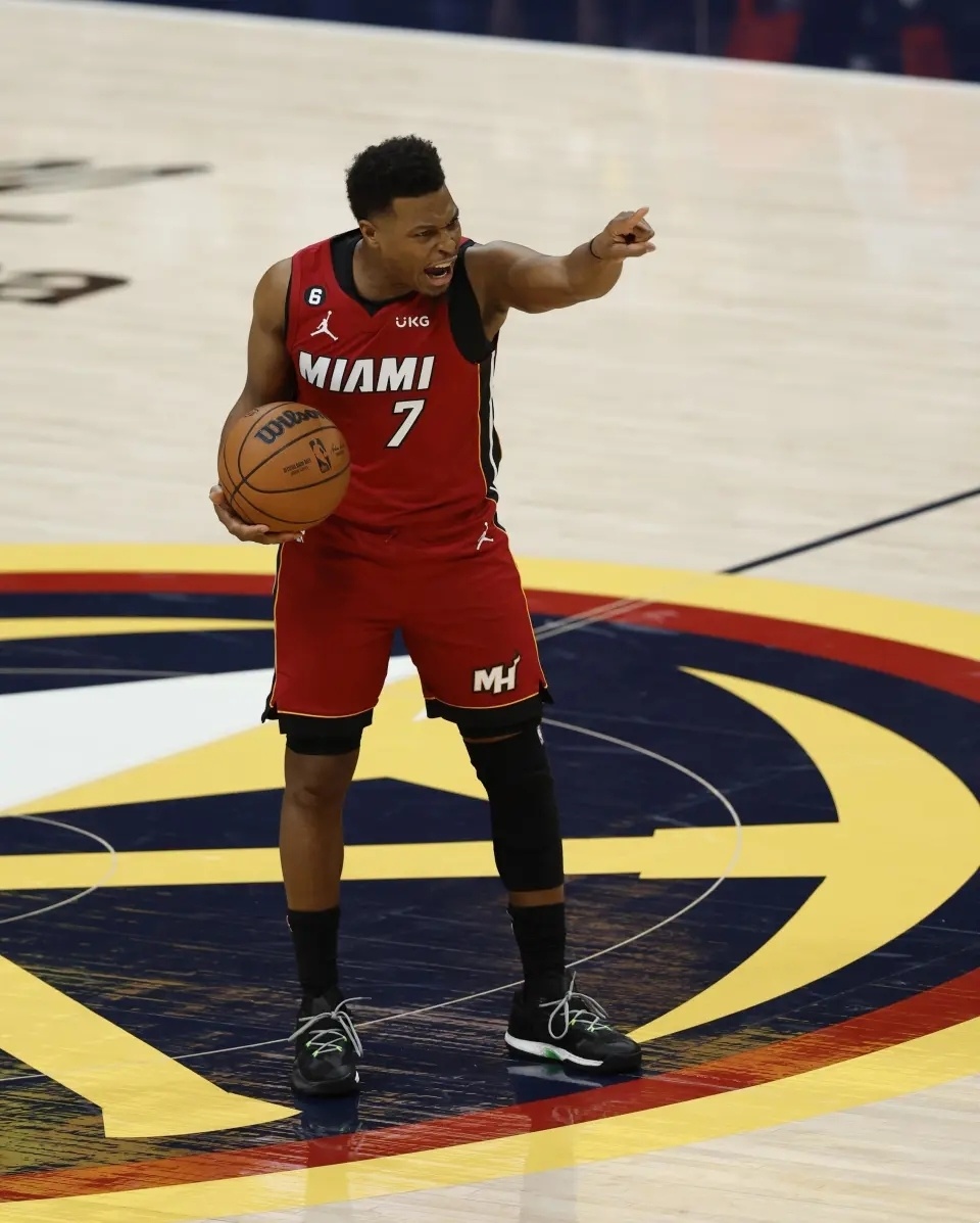 意大利杯赛程吃紧,波尔图赛前状态回暖,质疑声仍在,身体对抗强度拉满 意大利杯赛程吃紧,波尔图赛前状态回暖,质疑声仍在,身体对抗强度拉满