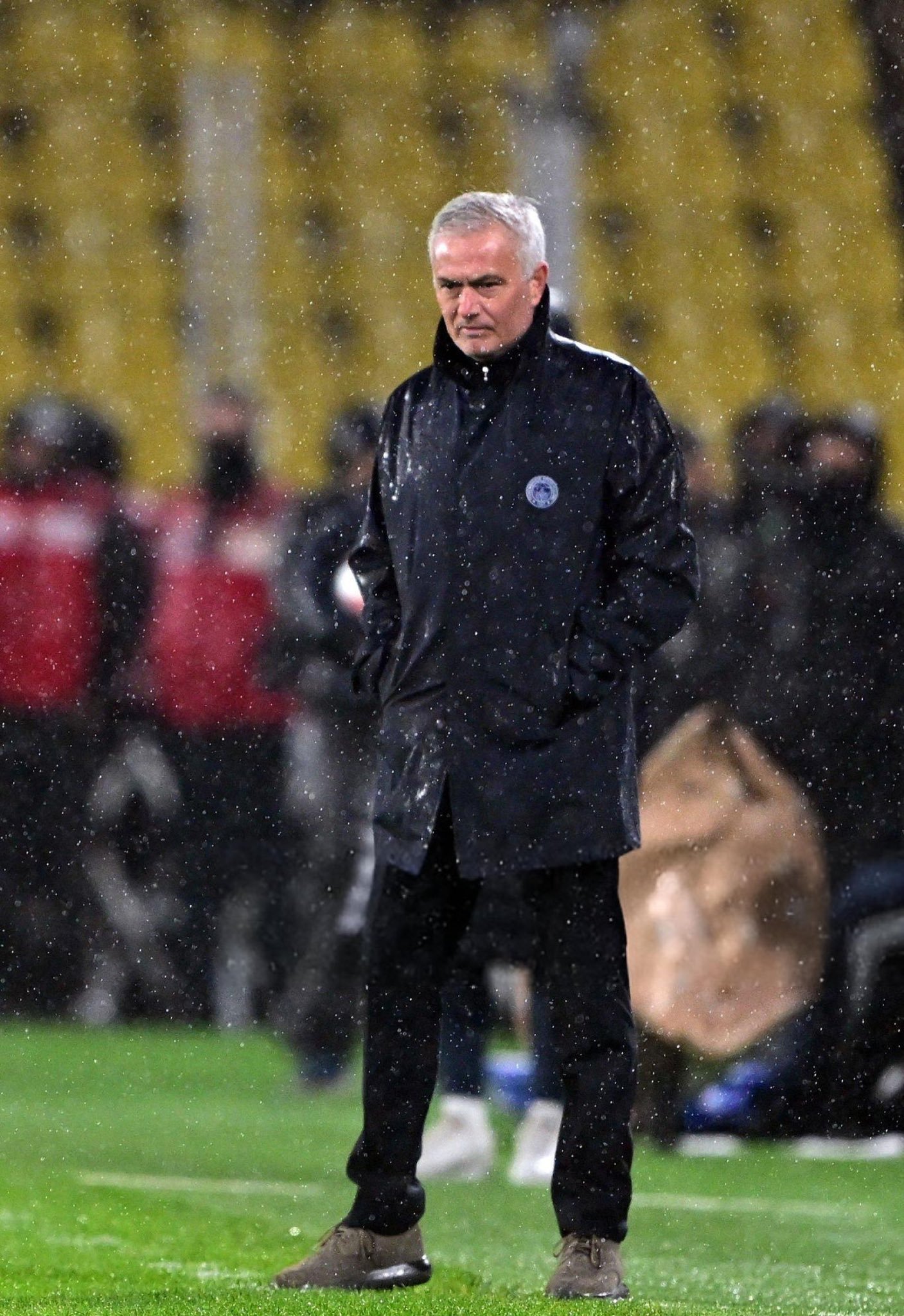 意大利杯赛程吃紧,波尔图赛前状态回暖,质疑声仍在,身体对抗强度拉满 意大利杯赛程吃紧,波尔图赛前状态回暖,质疑声仍在,身体对抗强度拉满